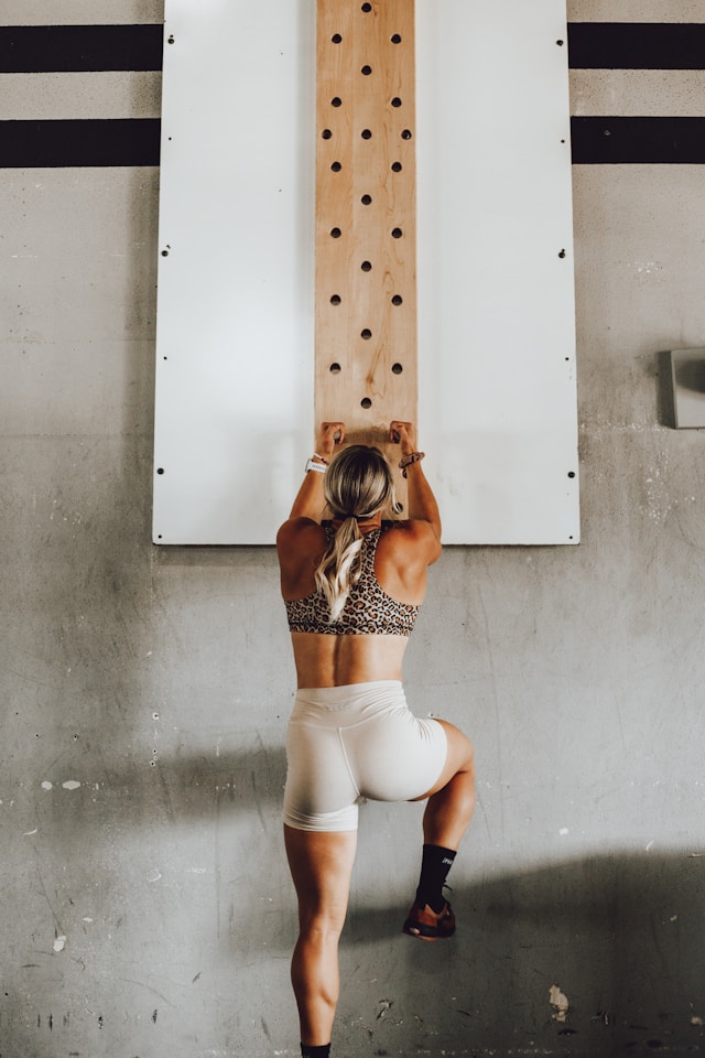 women climbing